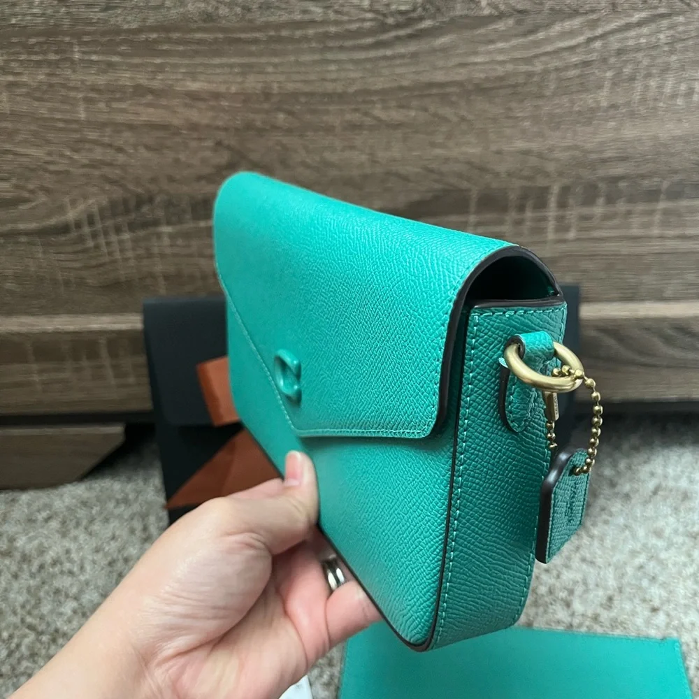 ❌SOLD❌ Coach Wyn Crossbody - Picture 5 of 13